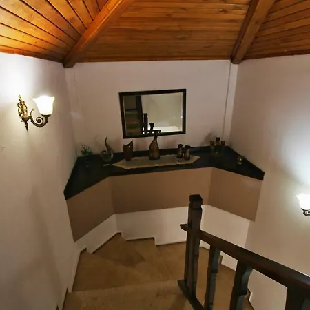 Mimoza Villa